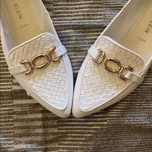 NWOT Anne Klein Octogon White Loafer sz10